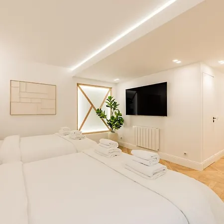 1#new 8 Personnes- Saint Germain Notre-dame *