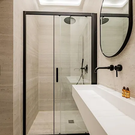 1#new 8 Personnes- Saint Germain Notre-dame *